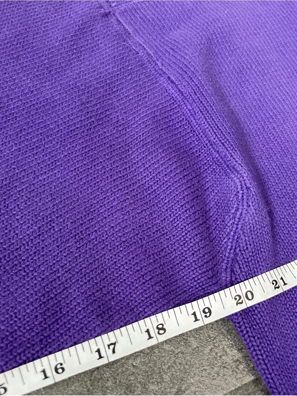 Vintage 90’s Purple Tommy Hilfiger Embroidered Crest Logo Accent Sweater Large - Picture 7 of 7